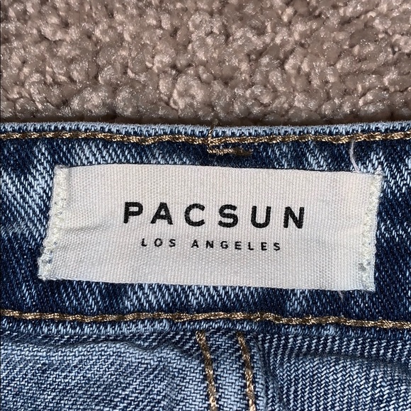 Pacsun high wasted Favorite blue mom jeans! - Picture 3 of 4